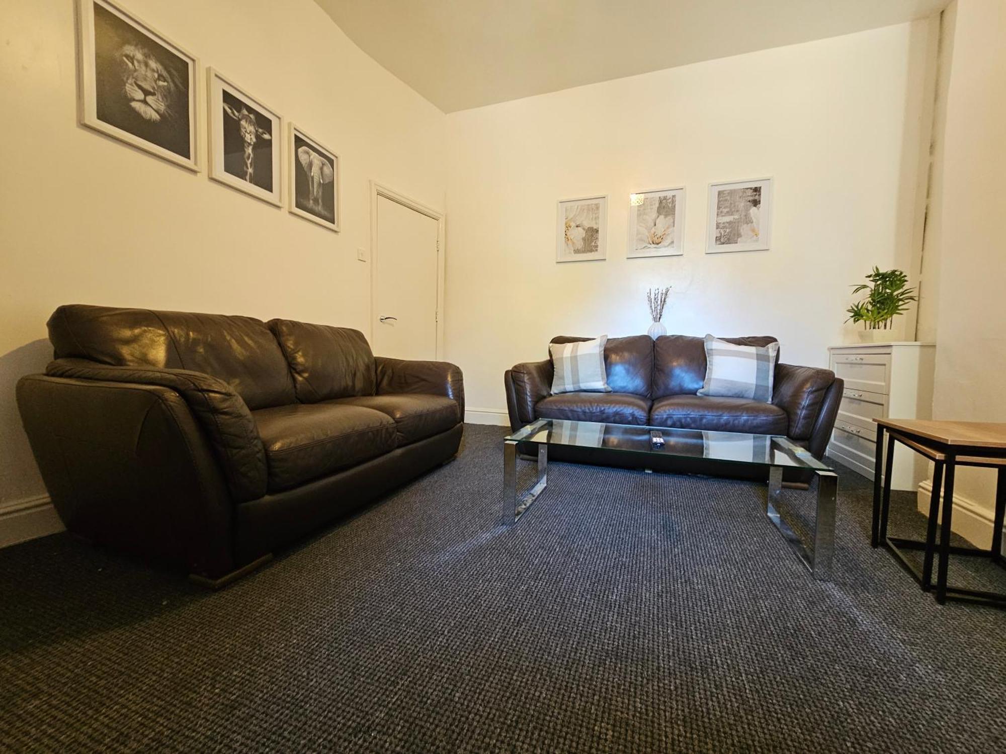 Convenient 3 Bed, Pr1 Near Uclan N Train Station Villa Preston  Exteriör bild