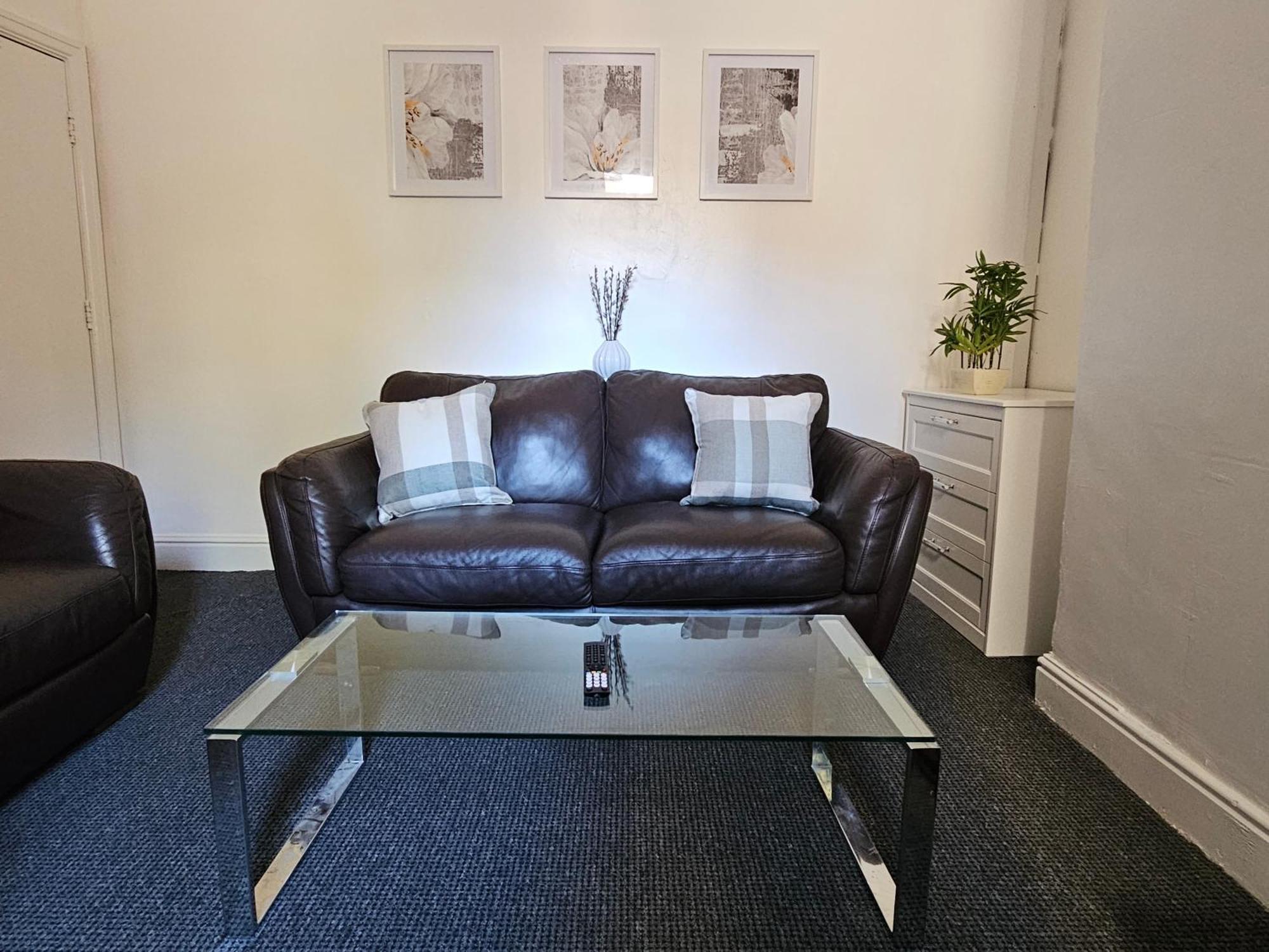 Convenient 3 Bed, Pr1 Near Uclan N Train Station Villa Preston  Exteriör bild