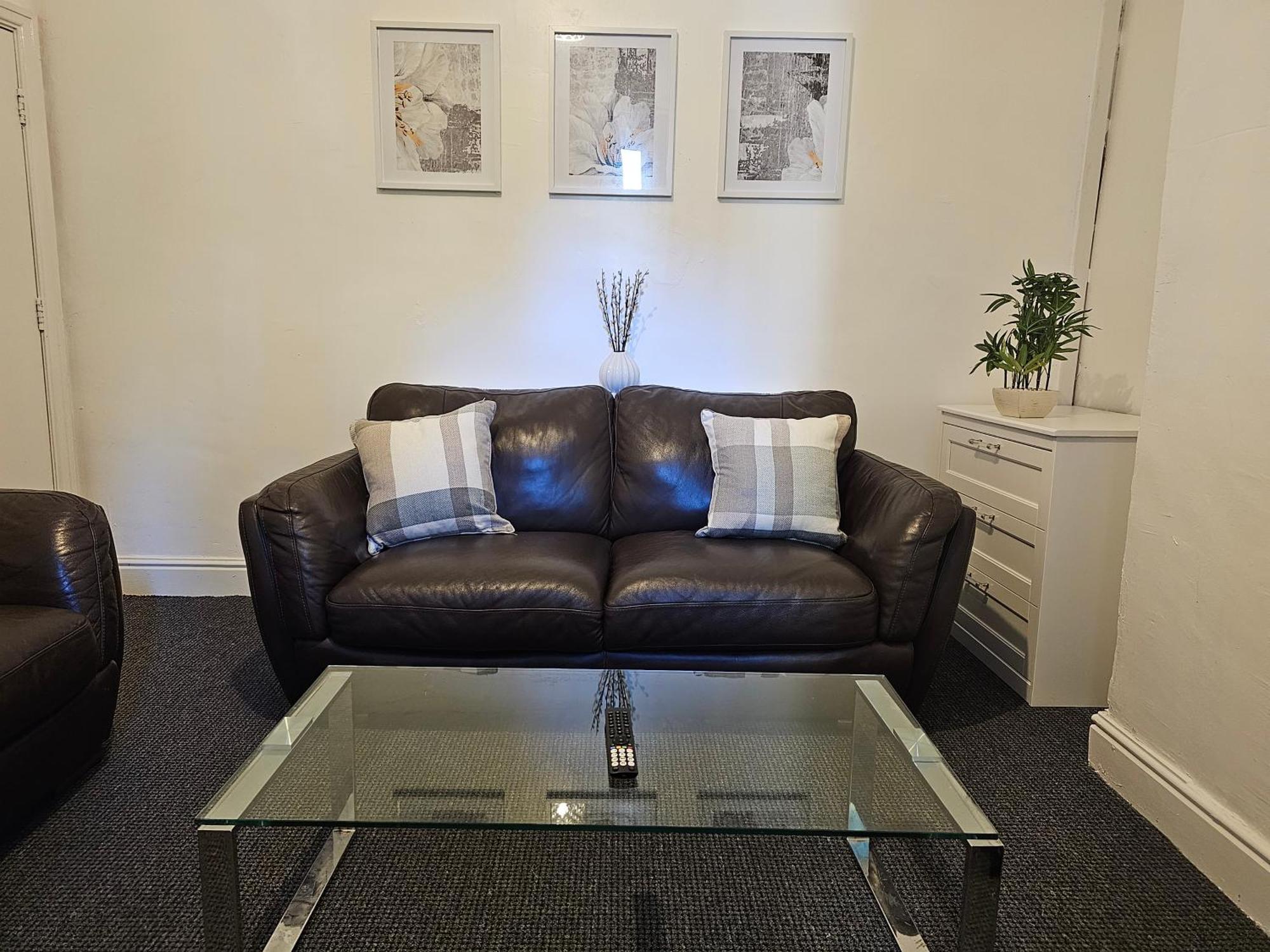 Convenient 3 Bed, Pr1 Near Uclan N Train Station Villa Preston  Rum bild